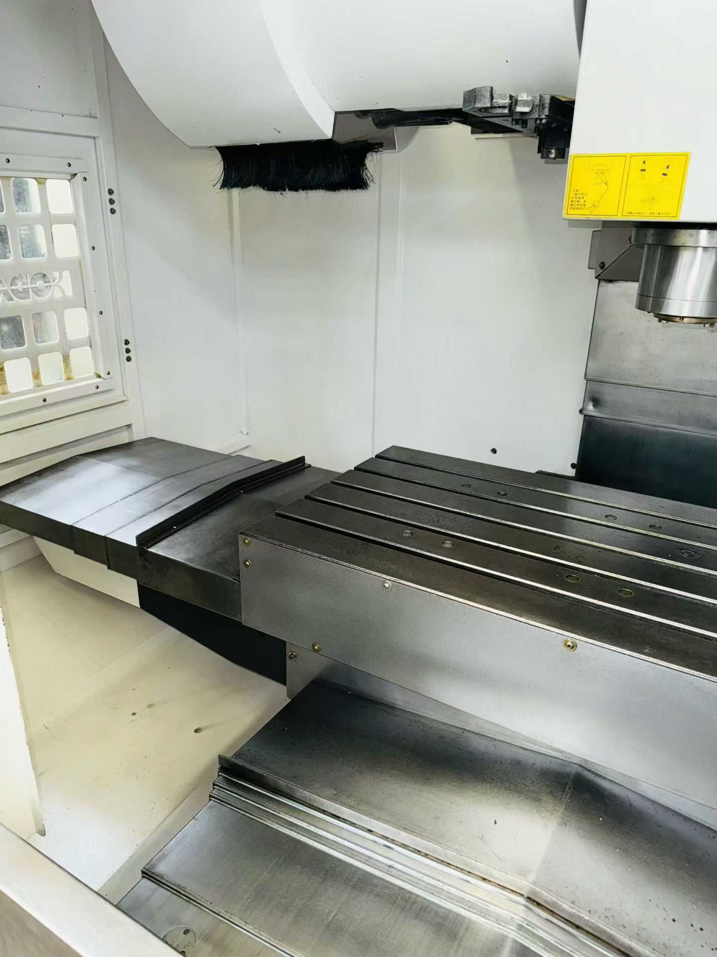 Used HODAO HD-VL 116 Vertical Machining Center with Mitsubishi M 80 photo 4