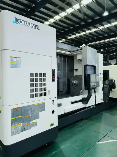 Centro de mecanizado de torneado-fresado de 5 ejes Okuma U 3000 usado con OSP-P 300 SA-H