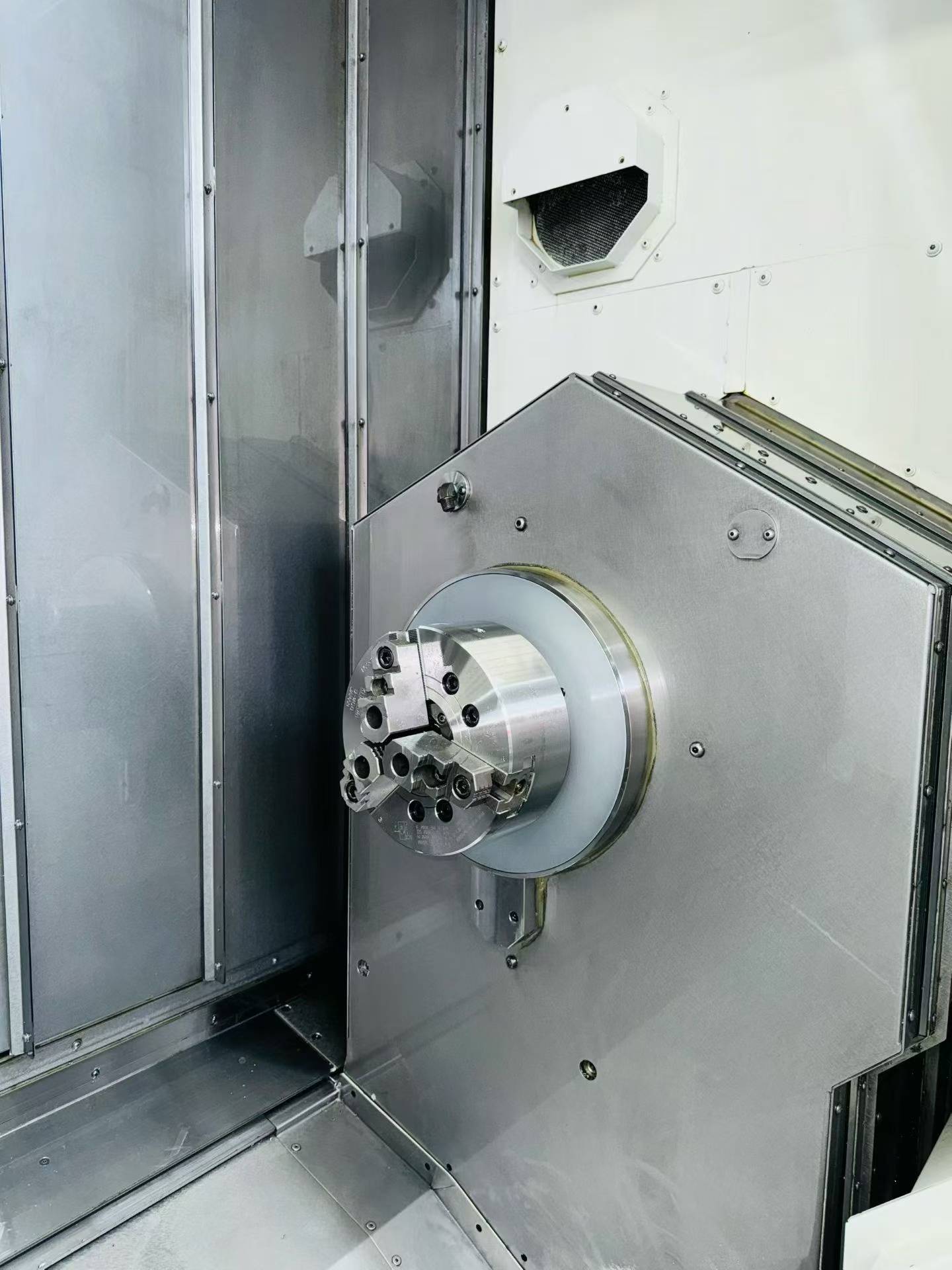 Used Okuma U 3000 5-Axis Turn-Mill Machining Center with OSP-P 300 SA-H photo 7