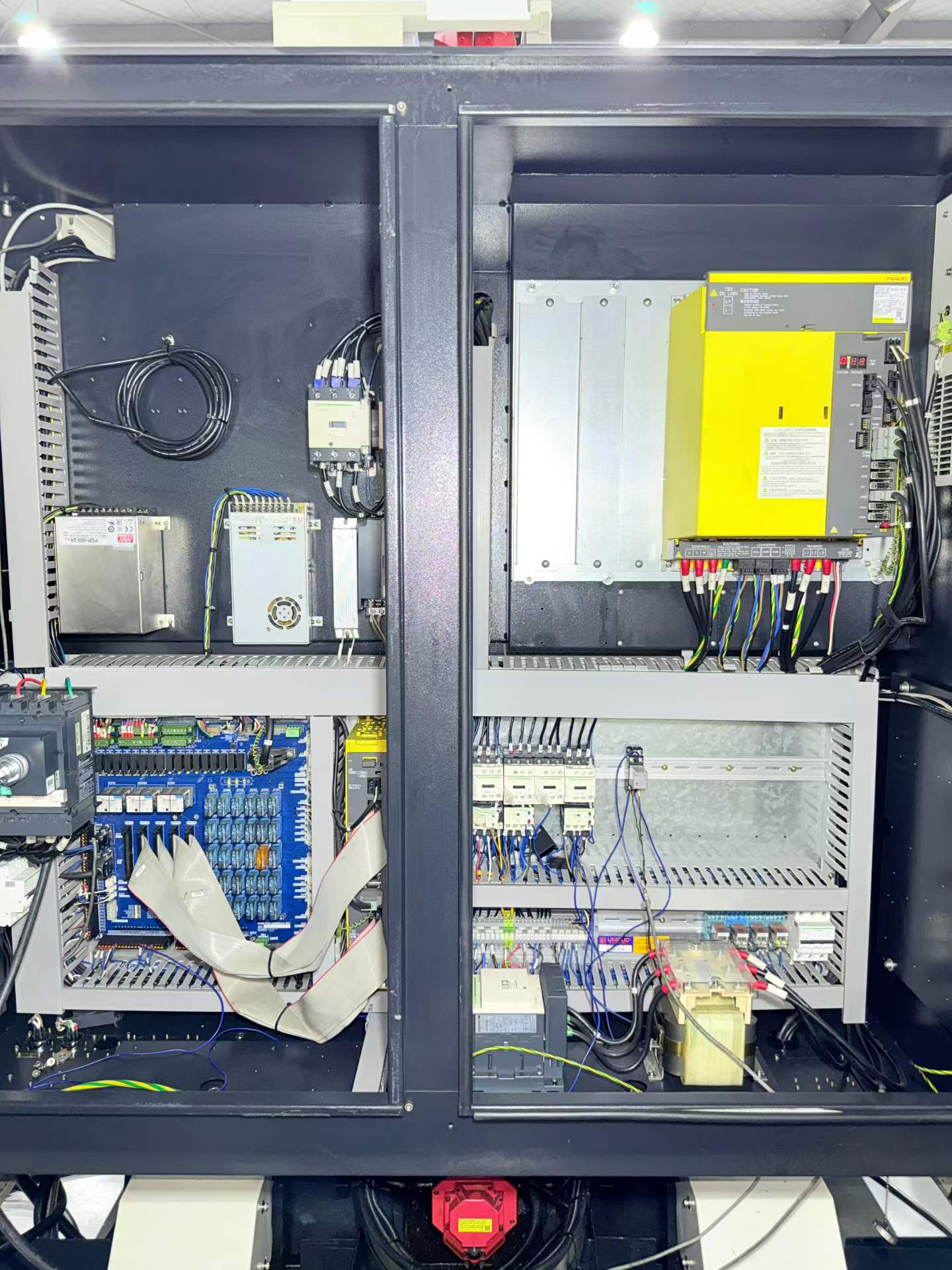 Used YCM NCV 56 AM Vertical Machining Center with FANUC MXP-200 FB+ Control photo 8