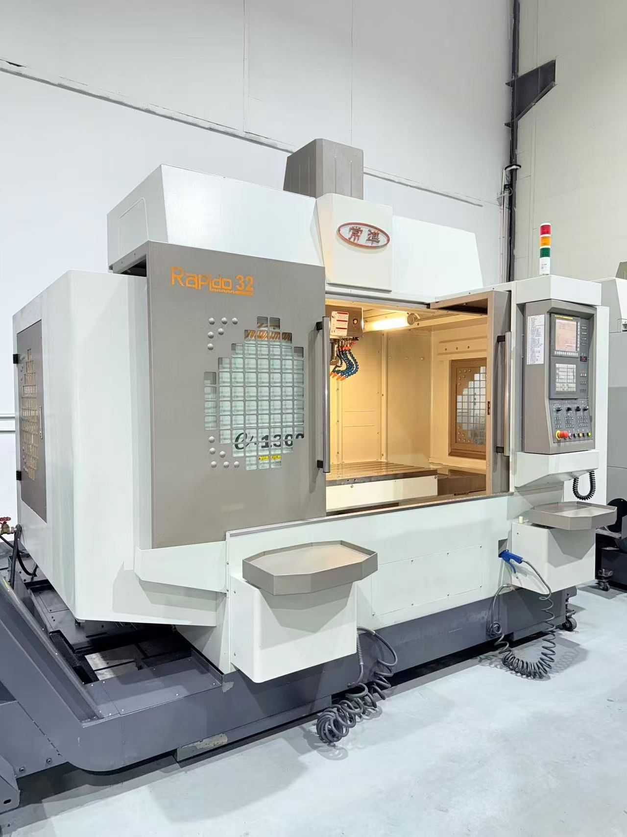 Used CHAMPMILL E-1300 Vertical Machining Center with FANUC 0i-MF Control photo 2