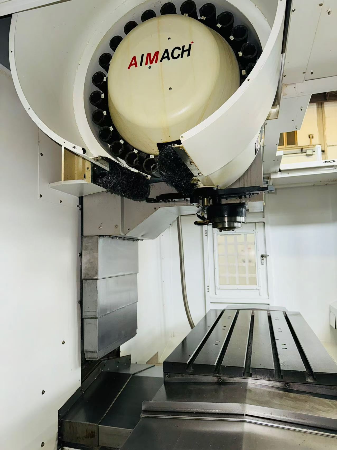 Used HODAO HD-V 11 F Vertical Machining Center with FANUC 0i-MF Plus photo 6
