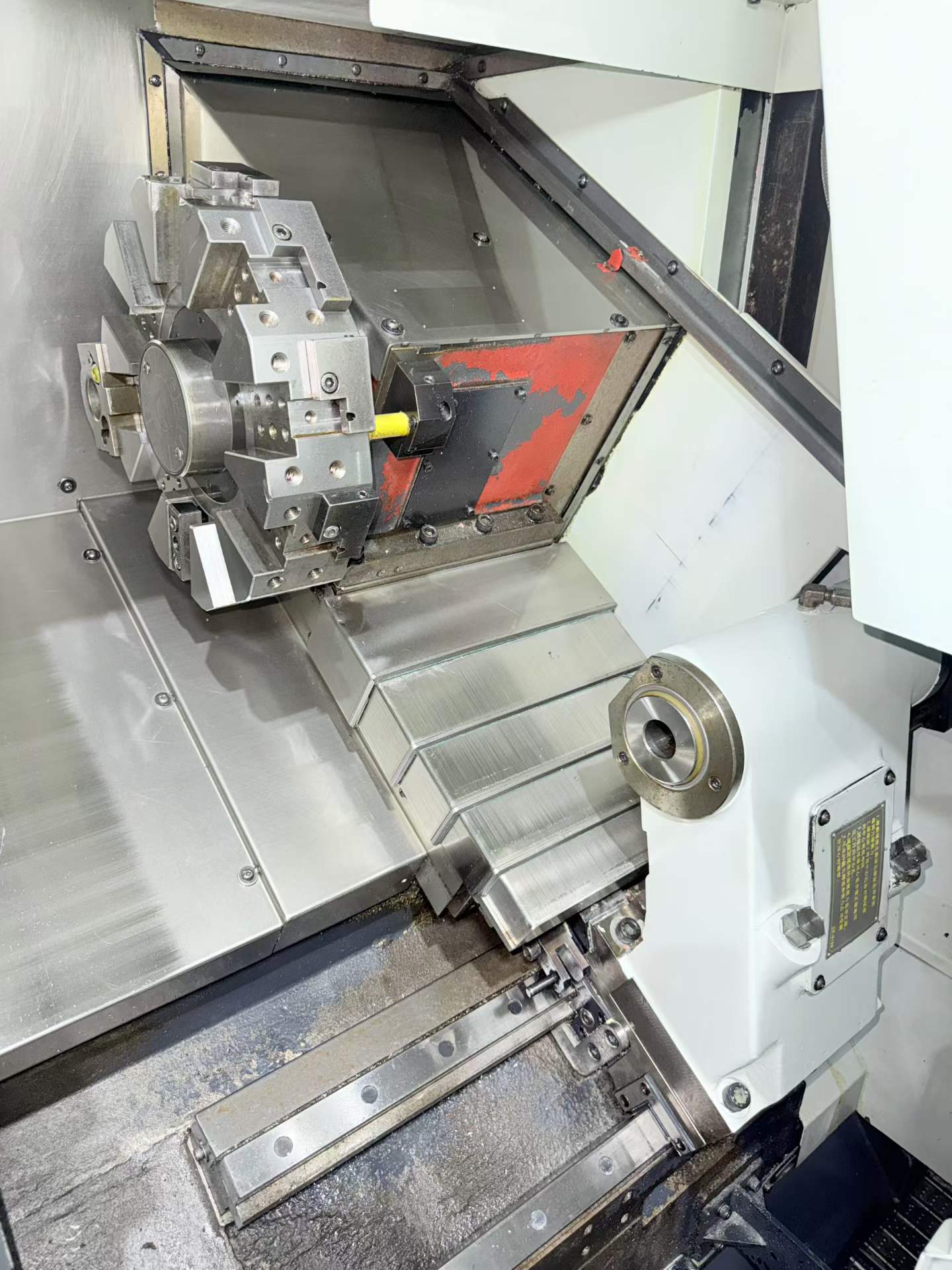 Used Goodway GLS-2000 CNC Horizontal Lathe photo 6