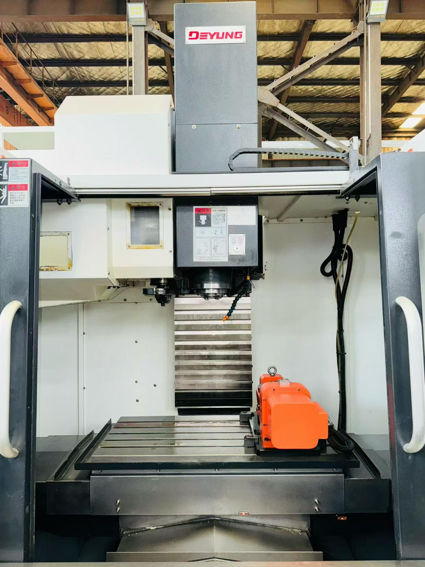 Used Deyang DV 850+ Vertical Machining Center with FANUC 0i-MF Plus photo 4