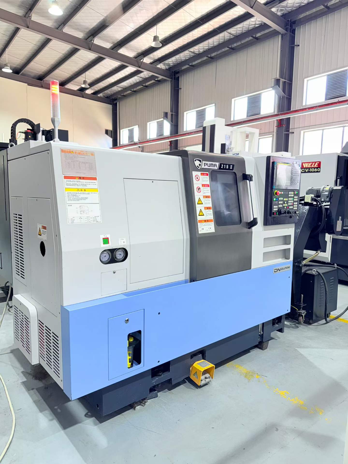 Used DN Solutions PUMA 215 II Box Guideway CNC Lathe photo 3