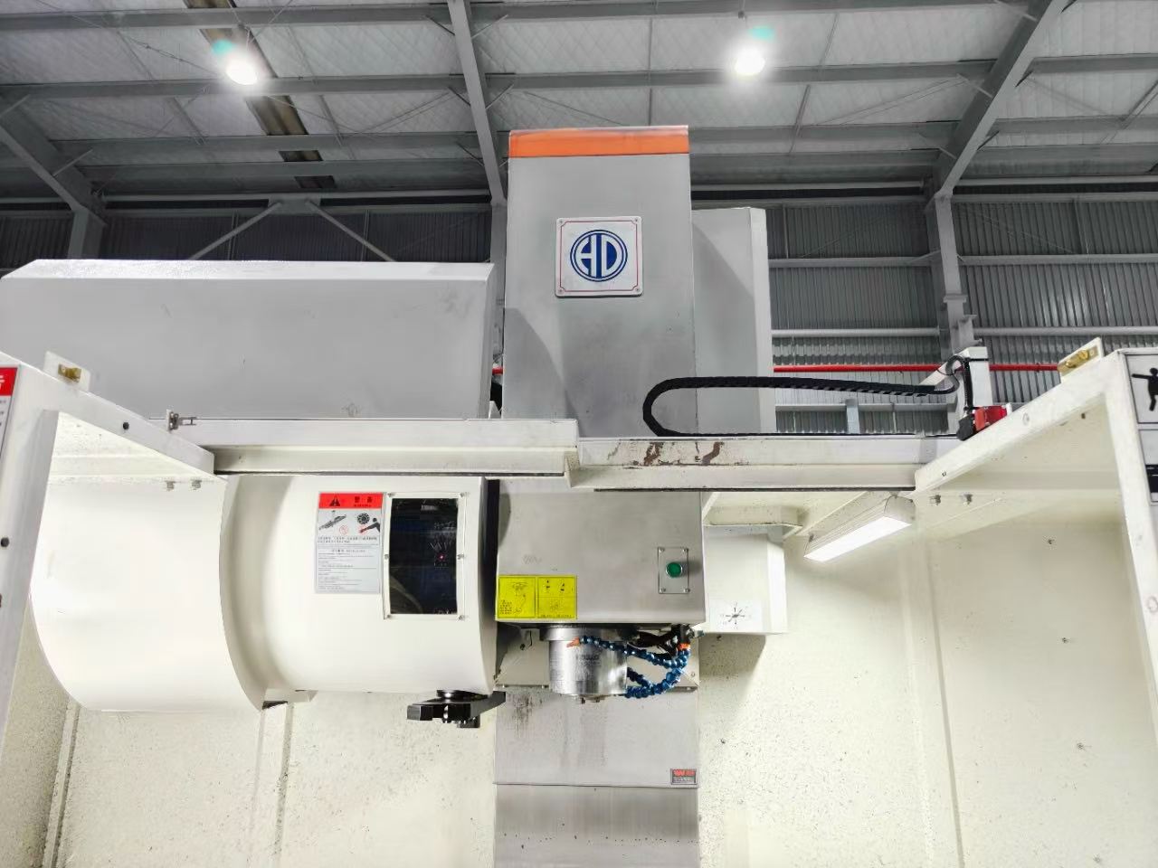 Used Houdao HD-VL 116 Heavy-Duty Vertical Machining Center photo 5