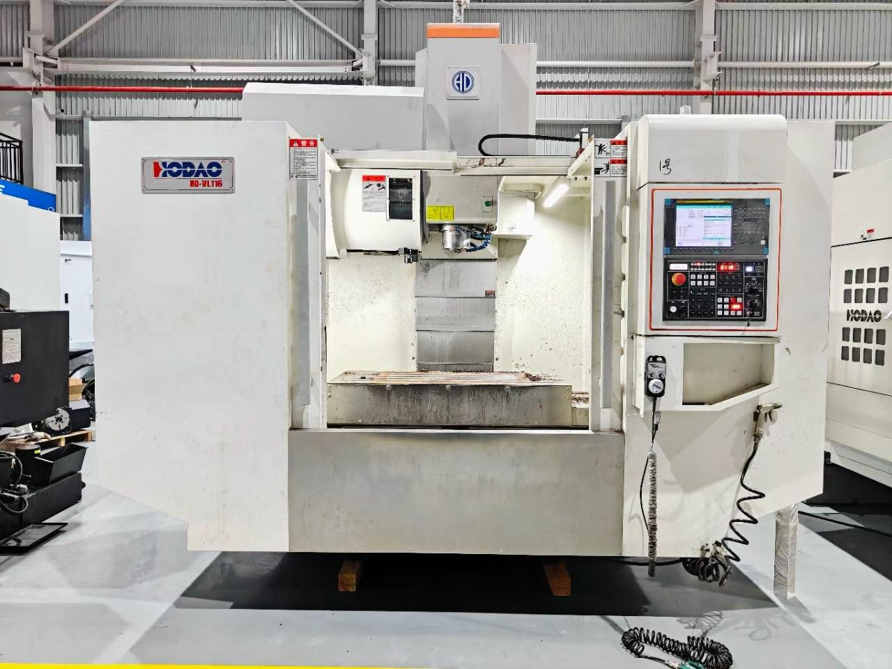 Used Houdao HD-VL 116 Heavy-Duty Vertical Machining Center
