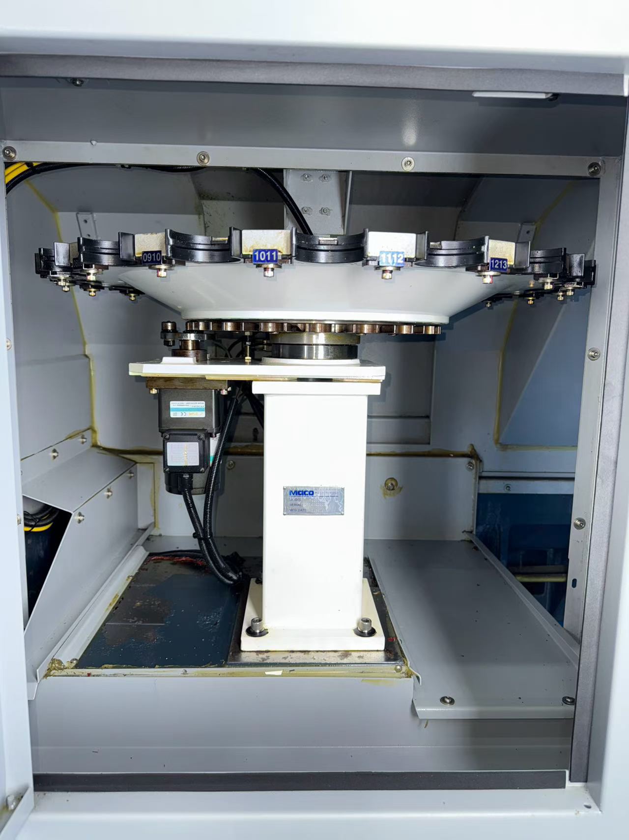 Used Xin Hujiang GT-175 V-S 24 High-Speed Gantry Machining Center photo 7
