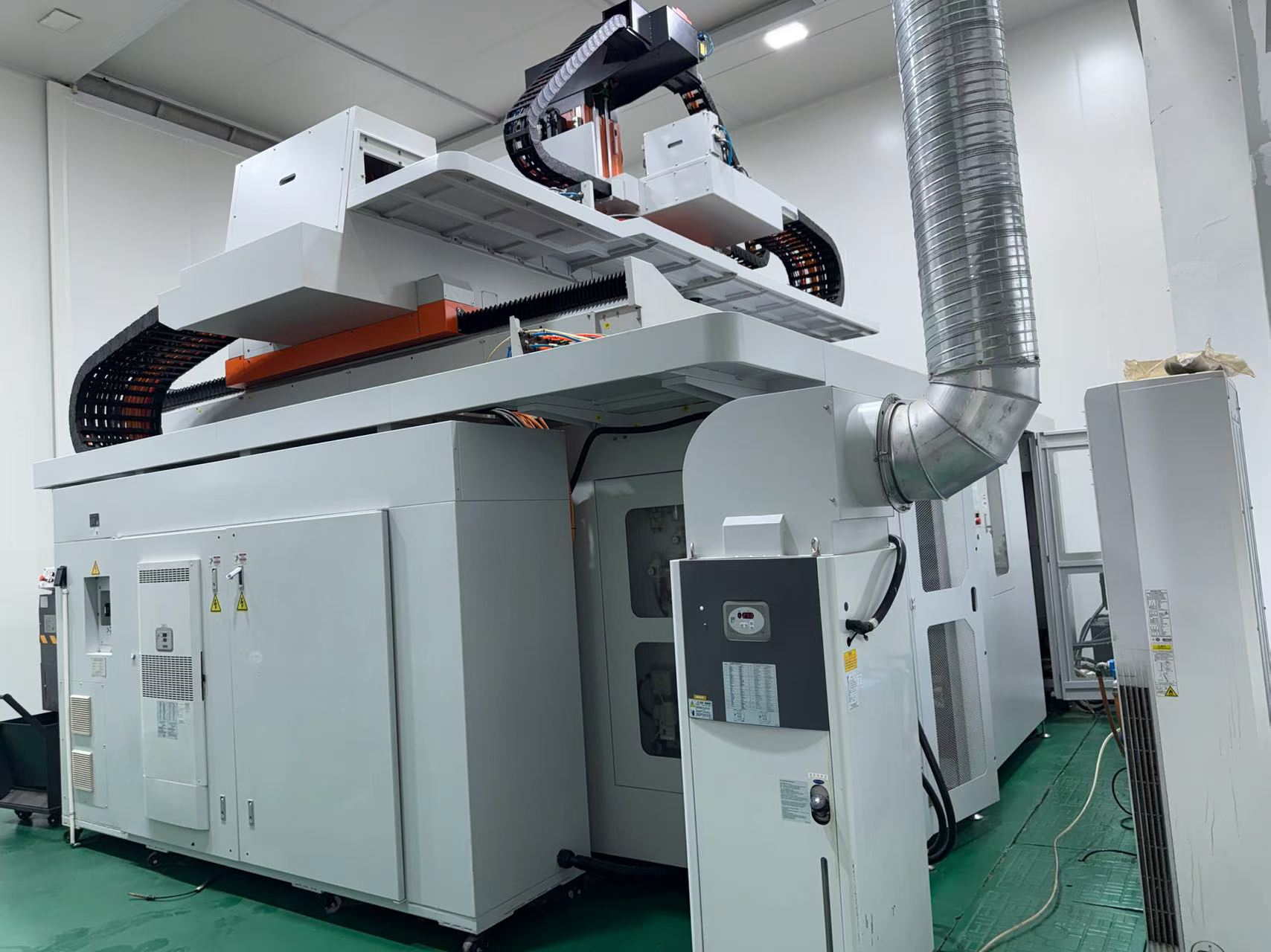 Used Daqian COMPACT B-2520 Gantry-Type 5-Axis Machining Center photo 9
