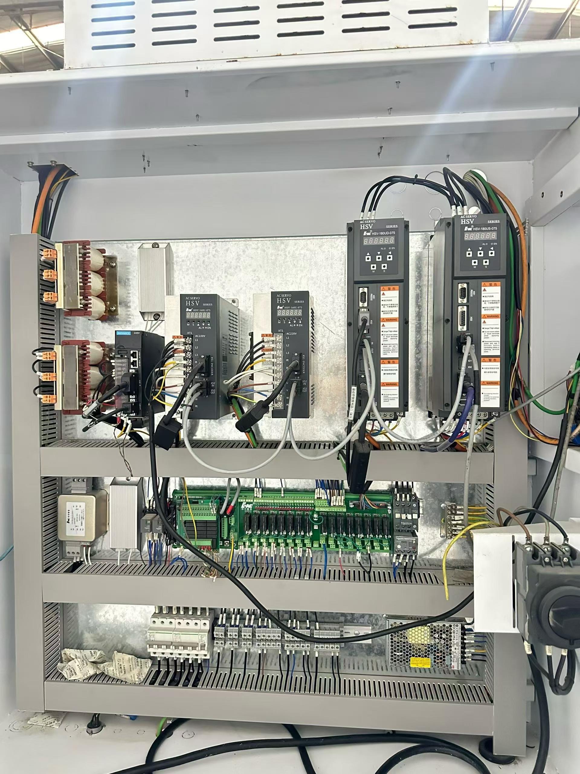 Used Fudao FD-T 8 Vertical Drilling and Tapping Center with 21-Tool Servo ATC photo 7