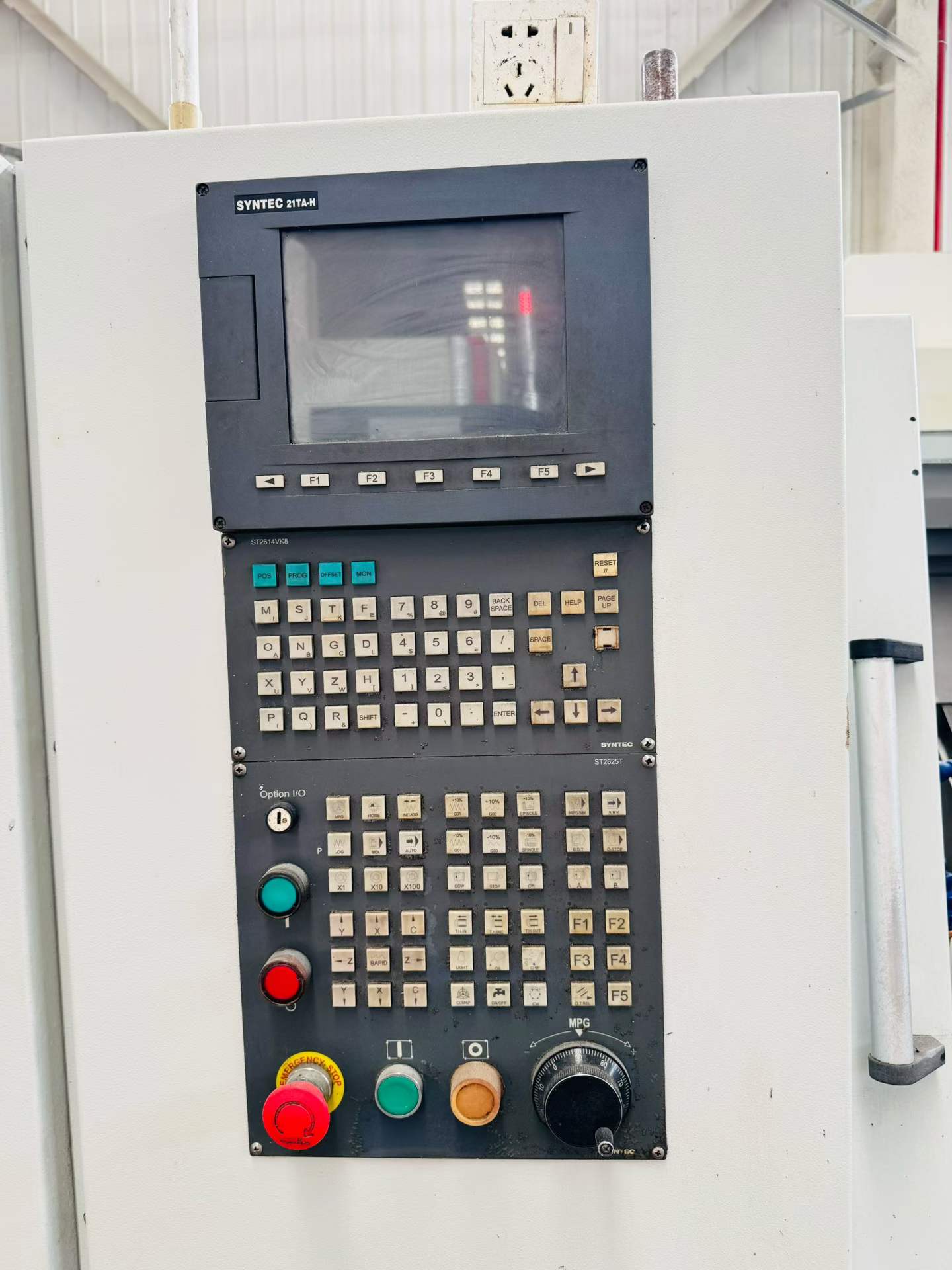 Used Gongtie S 36-57 Slant-Bed Gang-Type CNC Lathe with SYNTEC 21 TA-H photo 3
