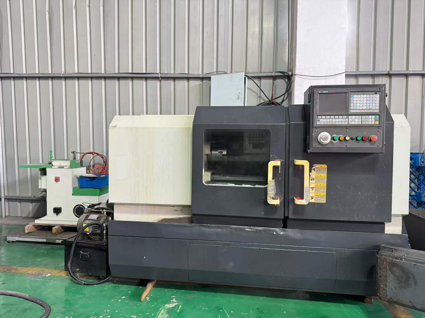 Used Shenyang CAK 3665 ni CNC Horizontal Lathe with GSK 980 TDC Control photo 2