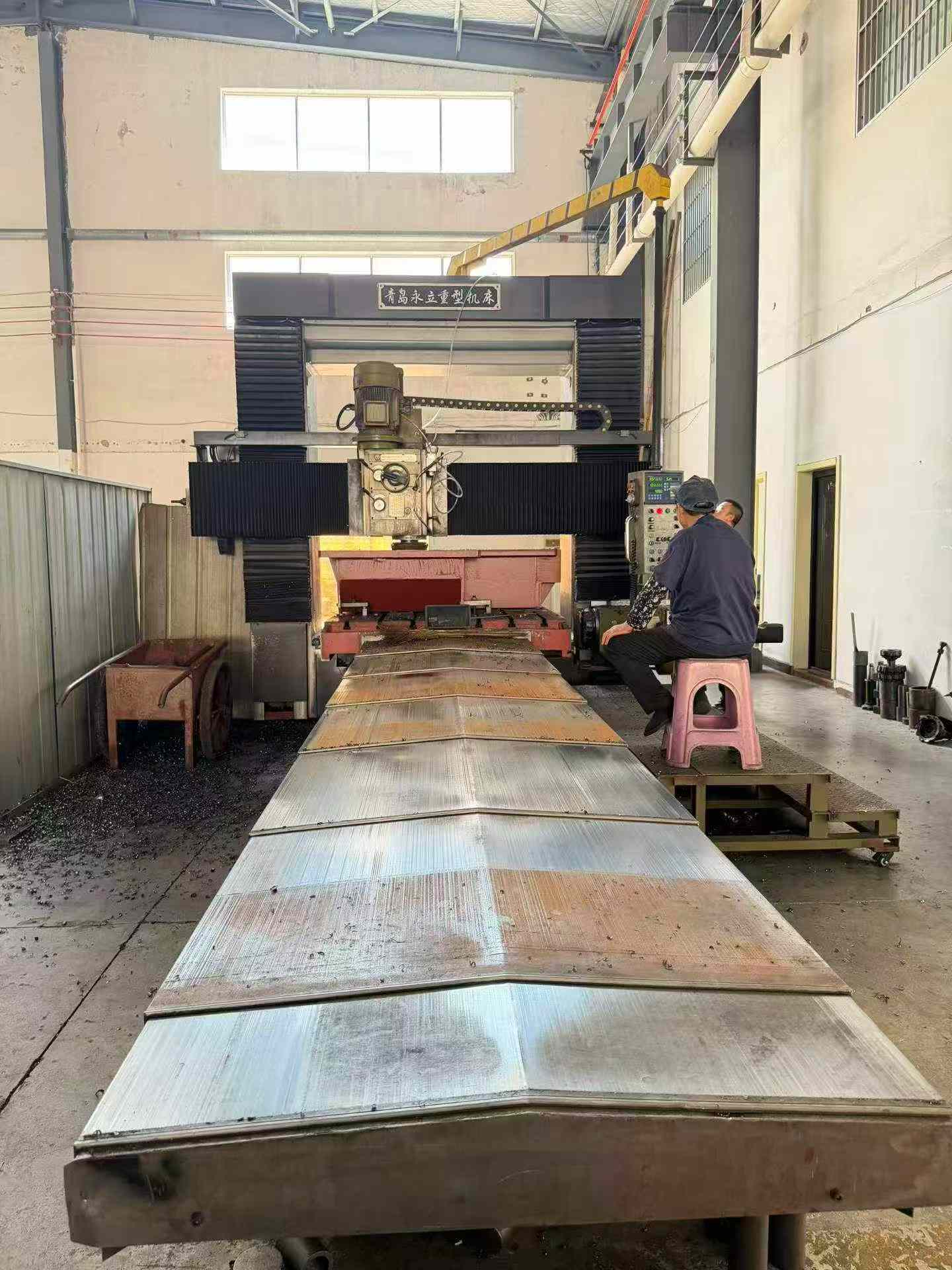 Used Qingdao Yongli TX 20 Gantry Milling Machine with 11 kW Vertical Milling Head