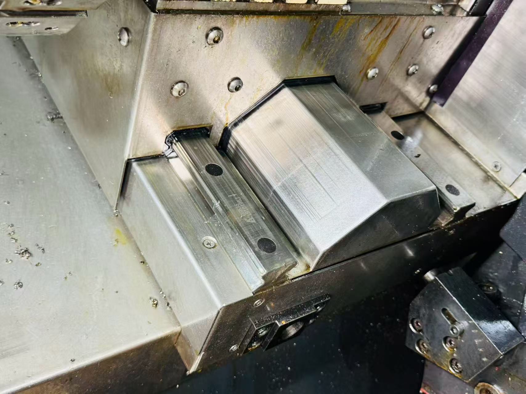 Used Shenyang HTC 40 E/500 Slant-Bed CNC Lathe photo 5