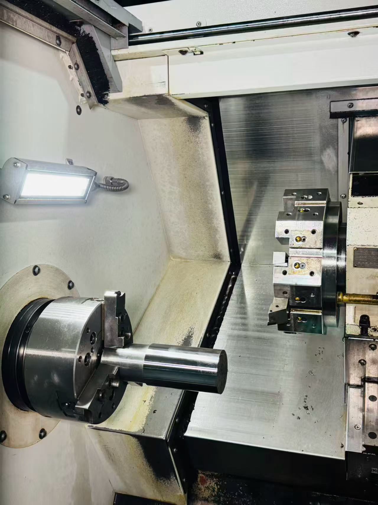 Used Shenyang HTC 40 E/500 Slant-Bed CNC Lathe photo 2