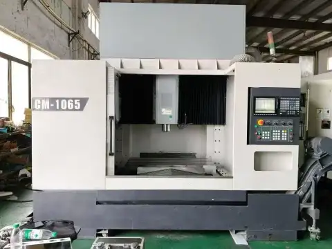Used HSIU FONG CM 1065 Vertical Machining Center with Mitsubishi M 700 Control