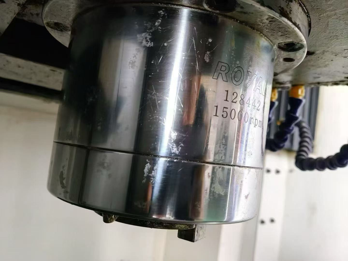 Used HSIU FONG CM 1065 Vertical Machining Center with Mitsubishi M 700 Control photo 5