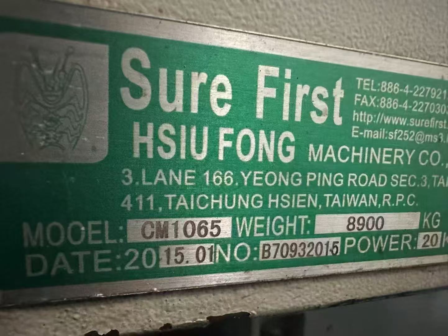 Used HSIU FONG CM 1065 Vertical Machining Center with Mitsubishi M 700 Control photo 9