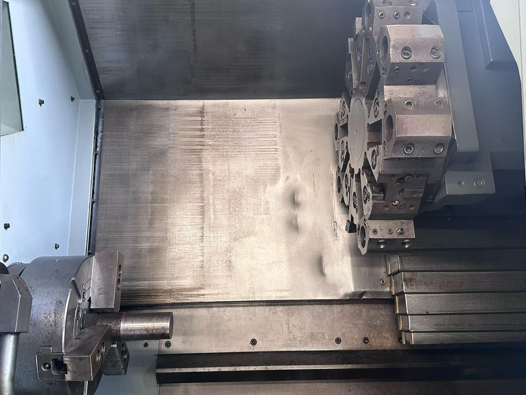 Used Hyundai Kia SKT-28 CNC Horizontal Lathe with FANUC TD Control photo 5