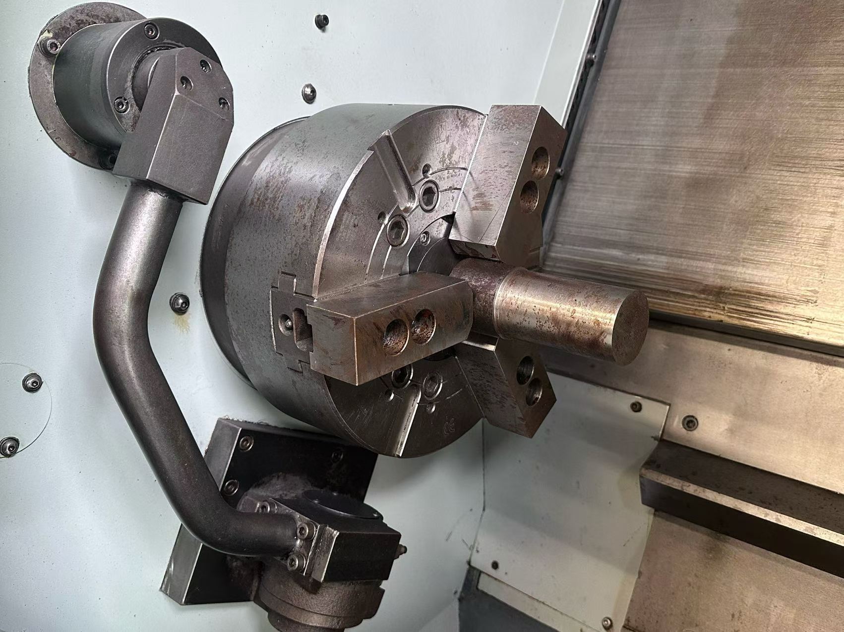 Used Hyundai Kia SKT-28 CNC Horizontal Lathe with FANUC TD Control photo 3