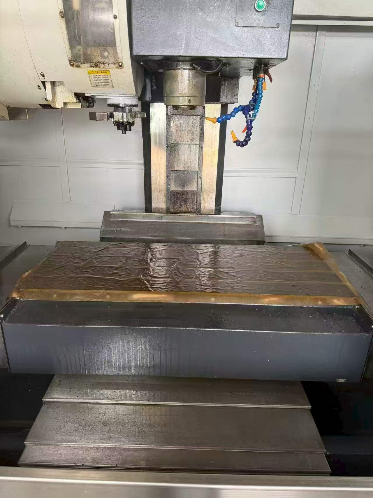 Used FEELER FVP-1000 A Vertical Machining Center with FANUC MD Control photo 5