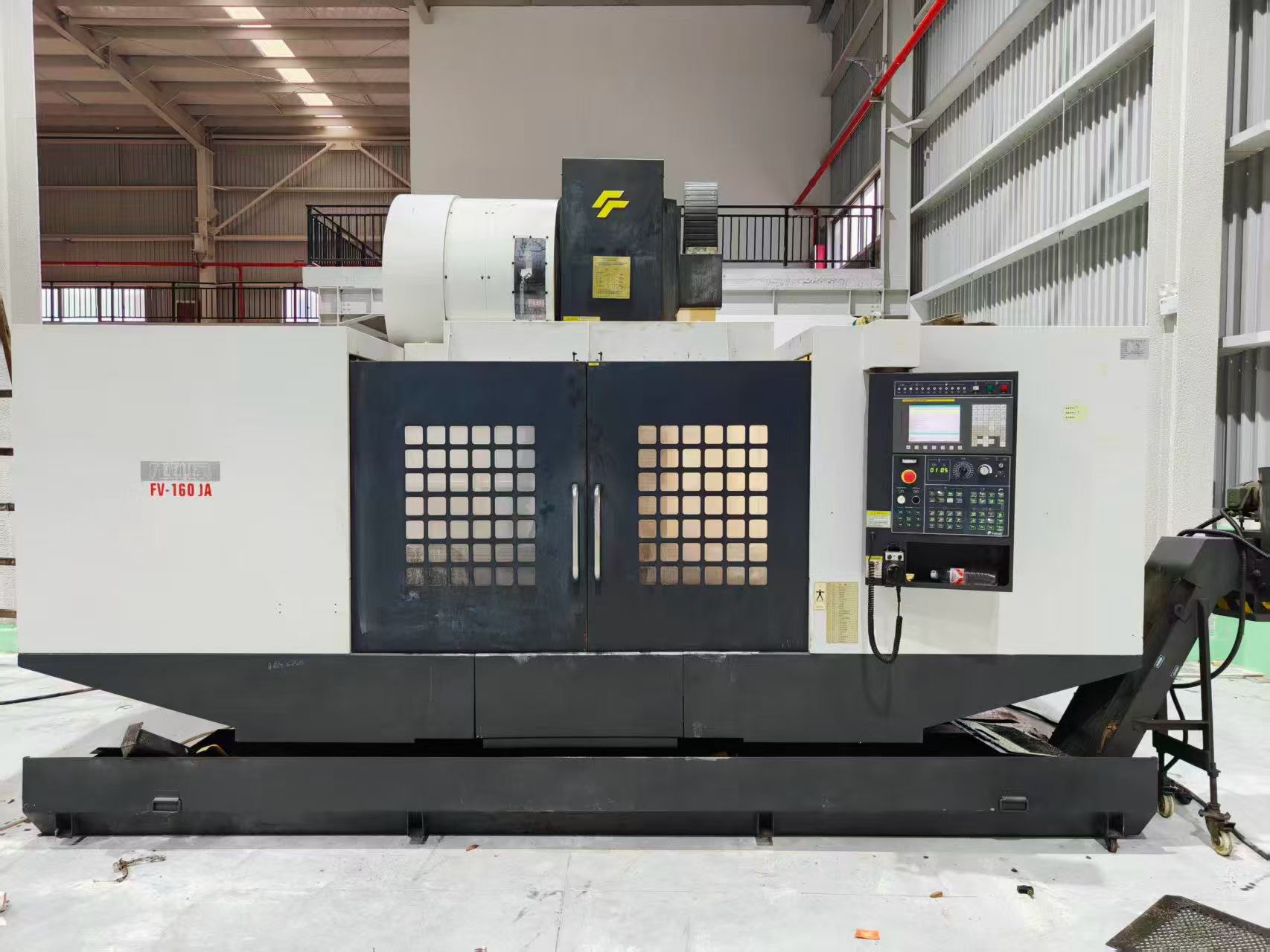 Used FEELER FV-1600 A Vertical Machining Center with FANUC 0i-MD photo 2