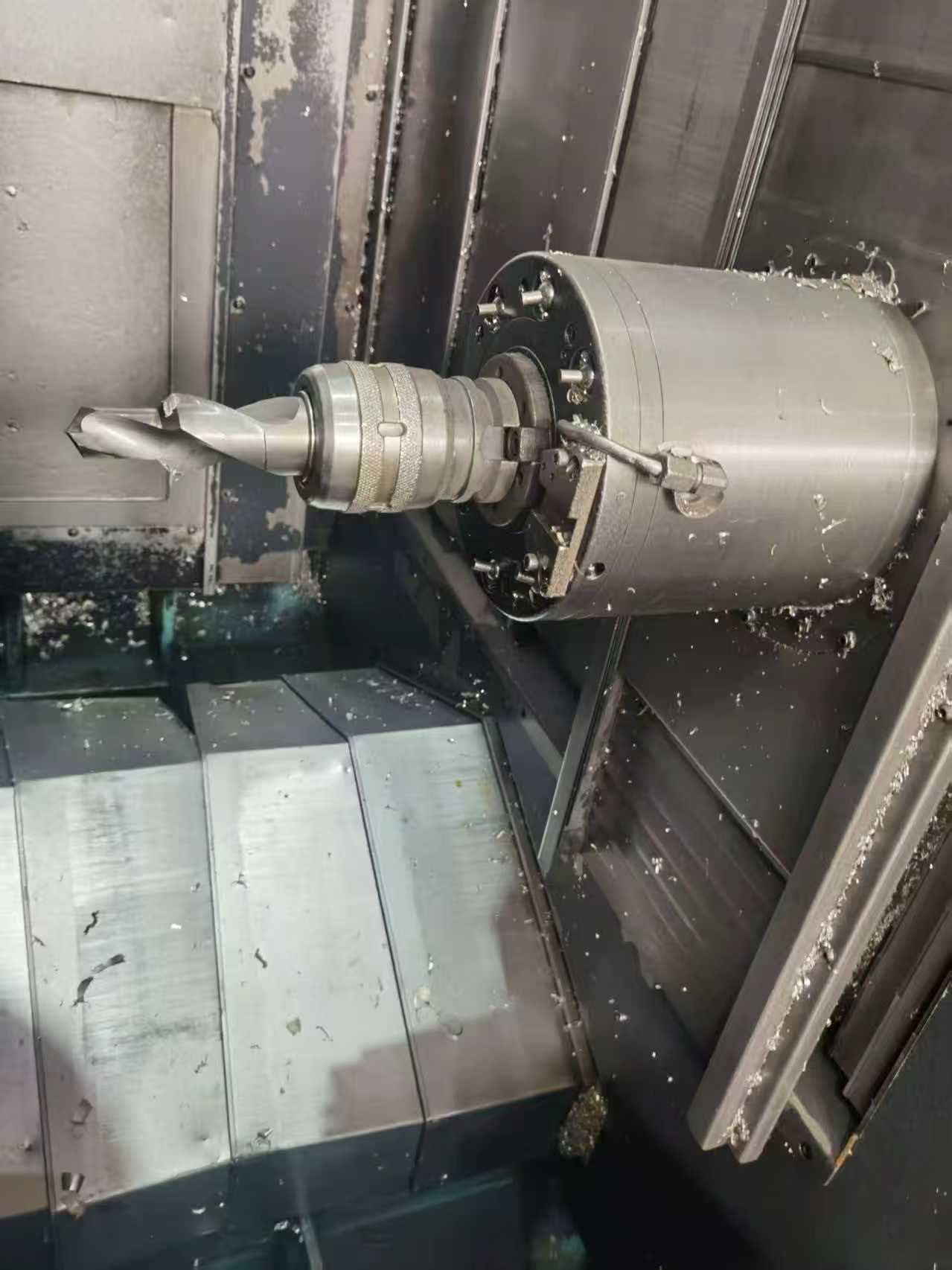 Used DN Solutions HC 505 Twin-Pallet Horizontal Machining Center with FANUC photo 5