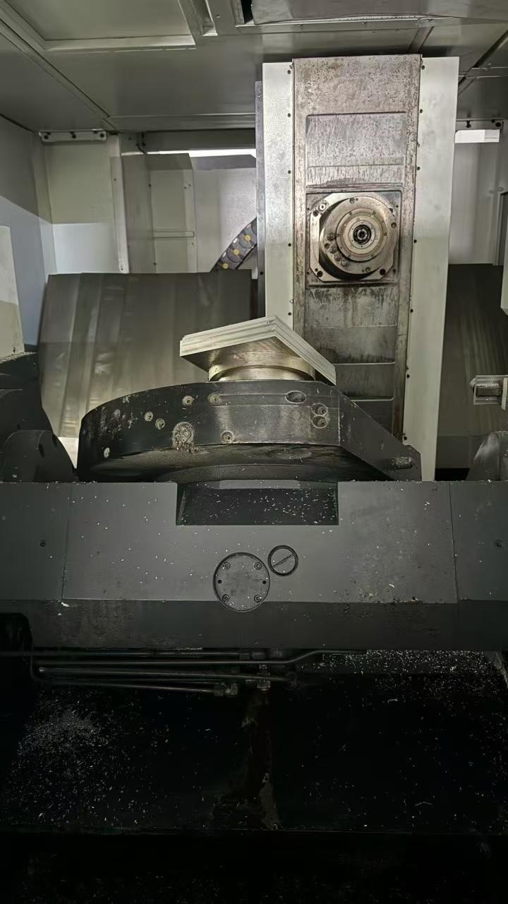 Used COMAU 650 S Trunnion-Type 5-Axis Horizontal Machining Center photo 6