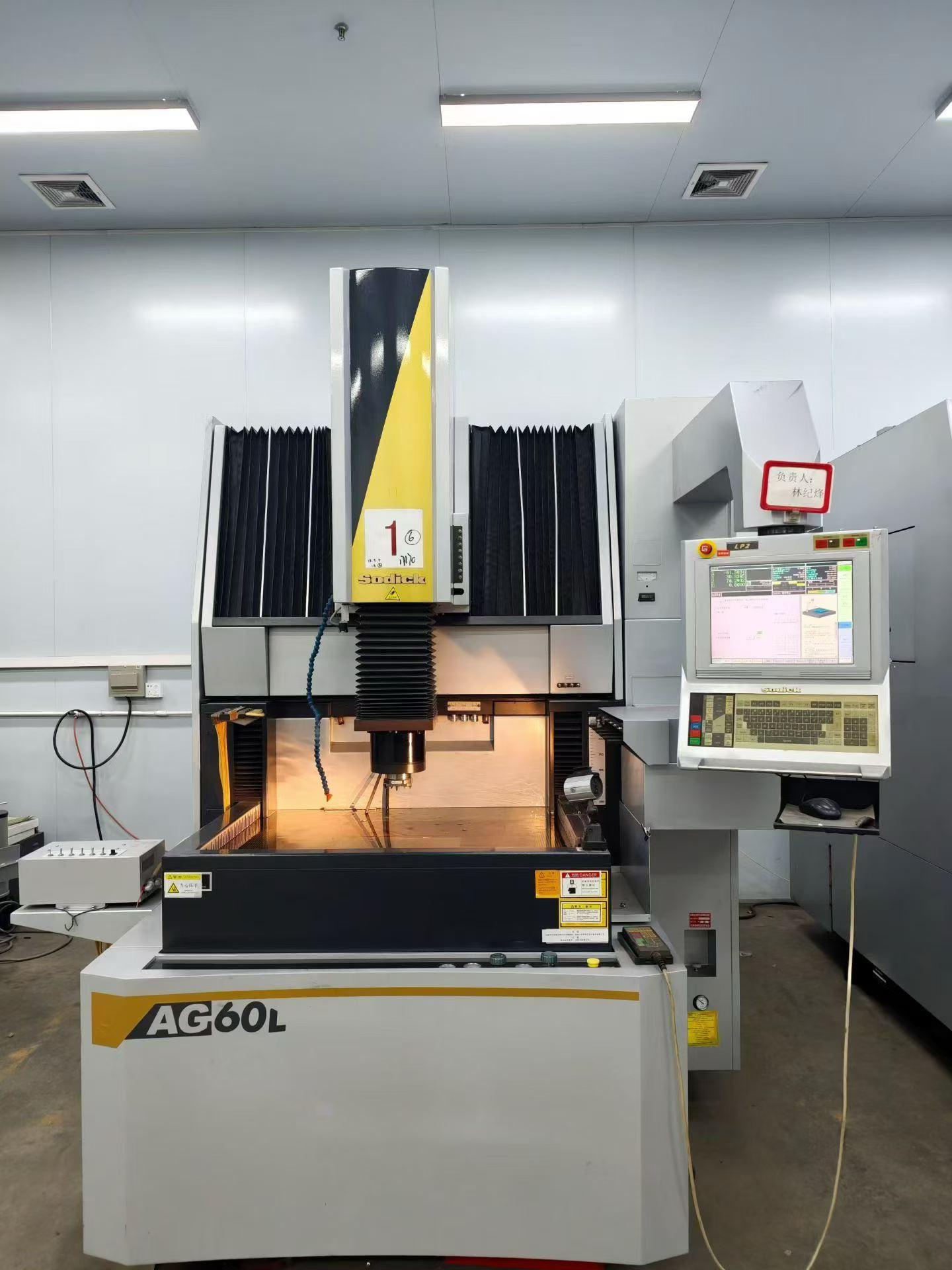 ماكينة EDM إنغراس CNC Sodick AG 60 L مستعملة