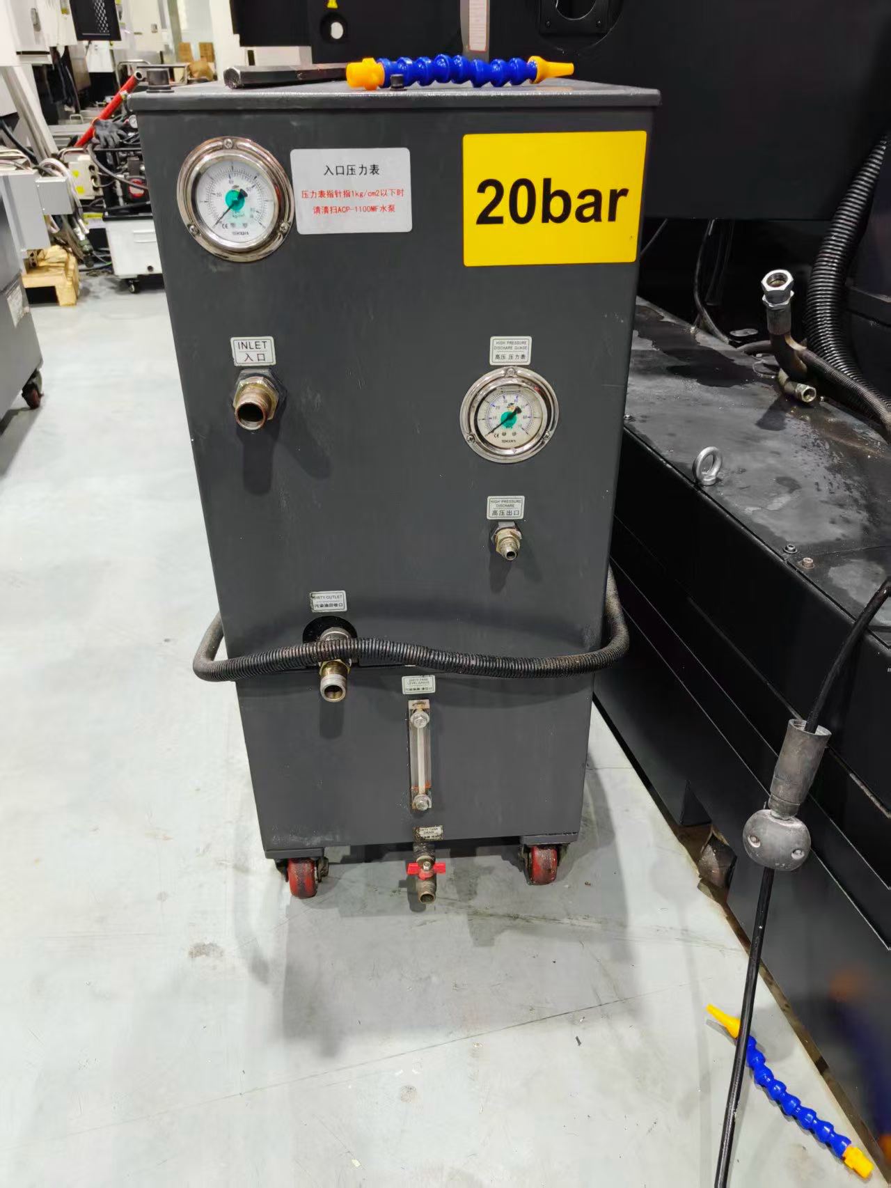 Used DN Solutions DNM 6705 Vertical Machining Center with FANUC 0i-MF Plus photo 4