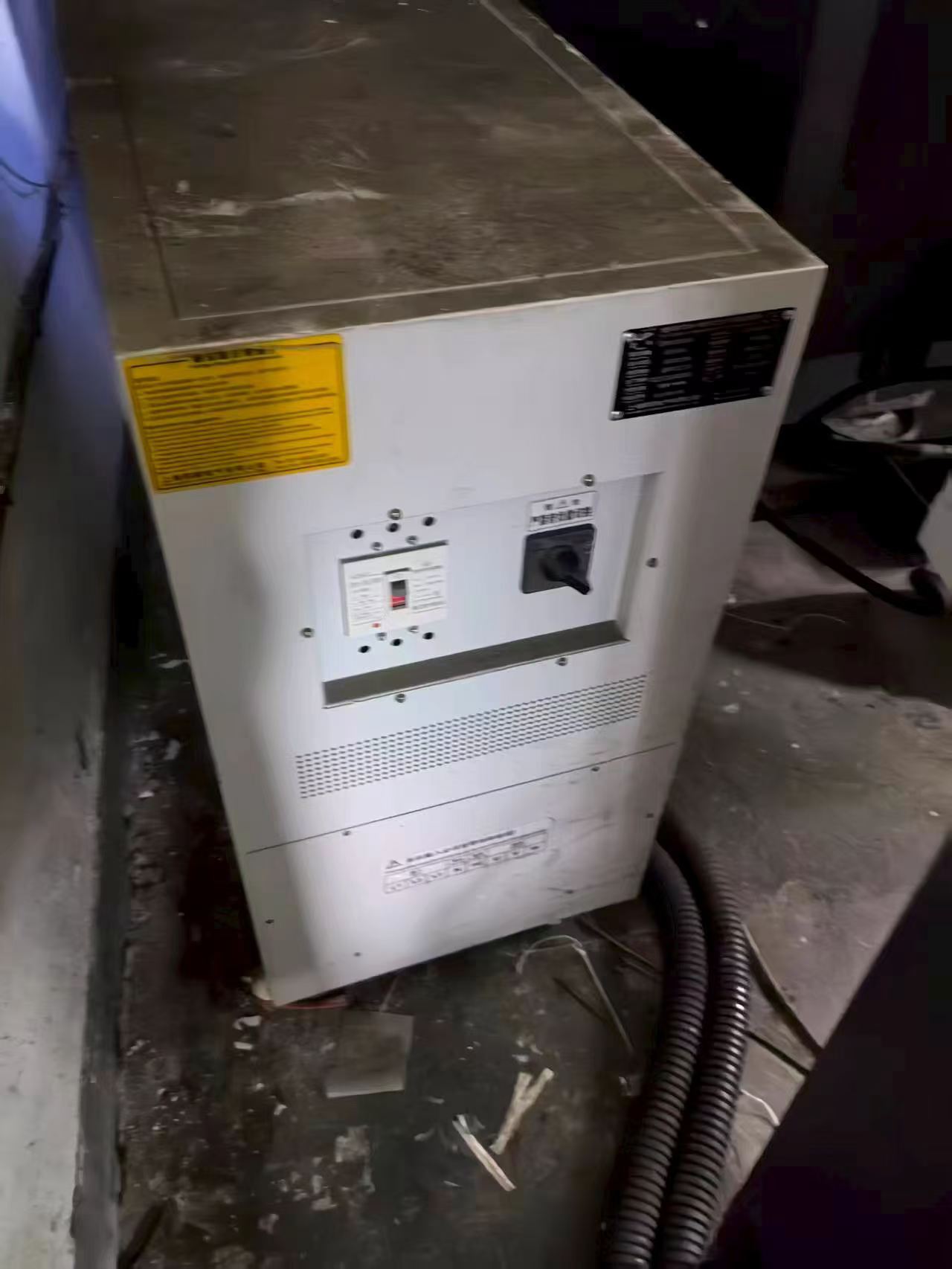 Used Takumi H 16 M High-Speed Vertical Machining Center photo 6
