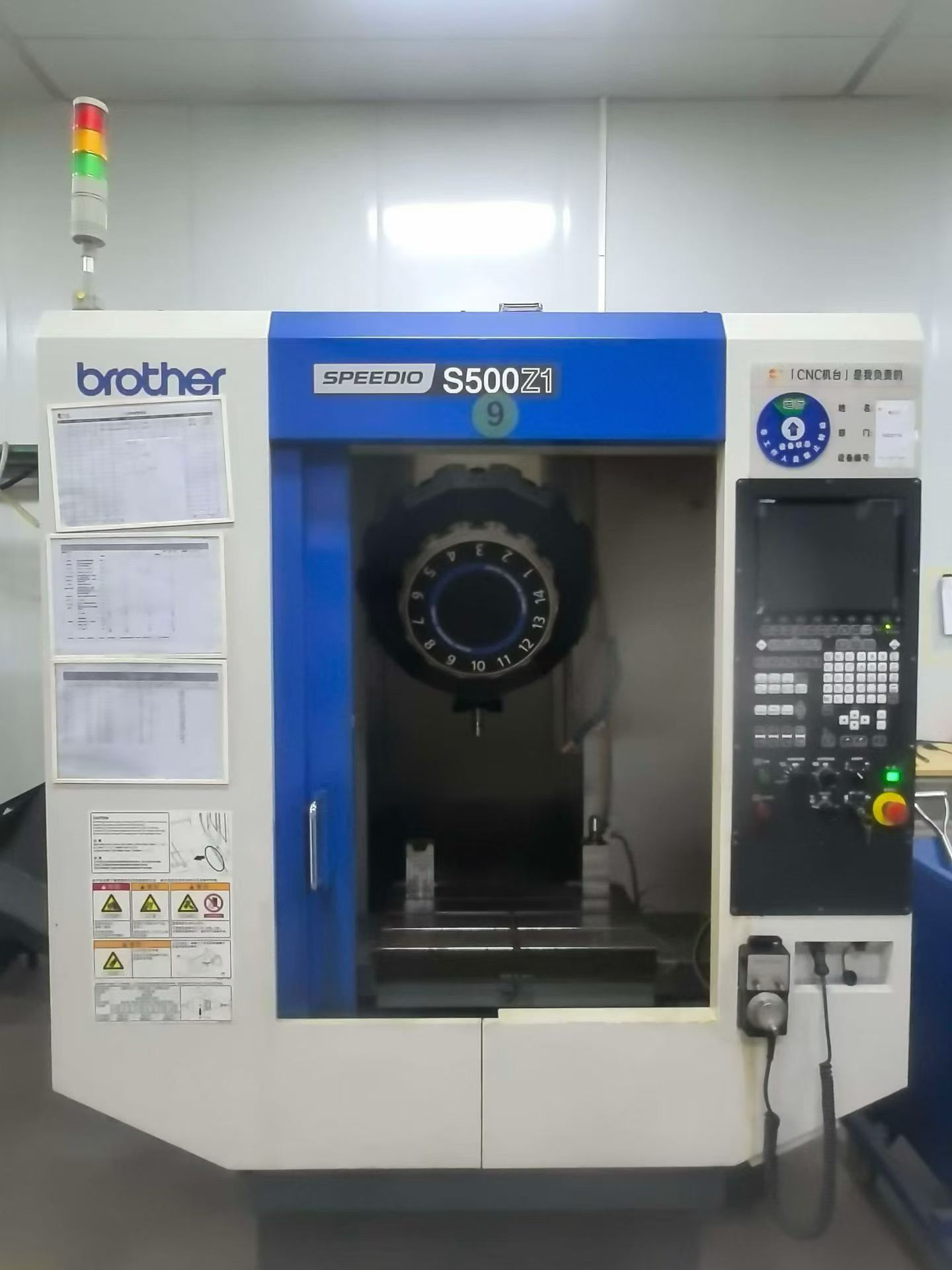 Used Brother SPEEDIO S 500 Z 1 and FANUC ROBODRILL α-D 14 MiB Vertical Machining Centers photo 8
