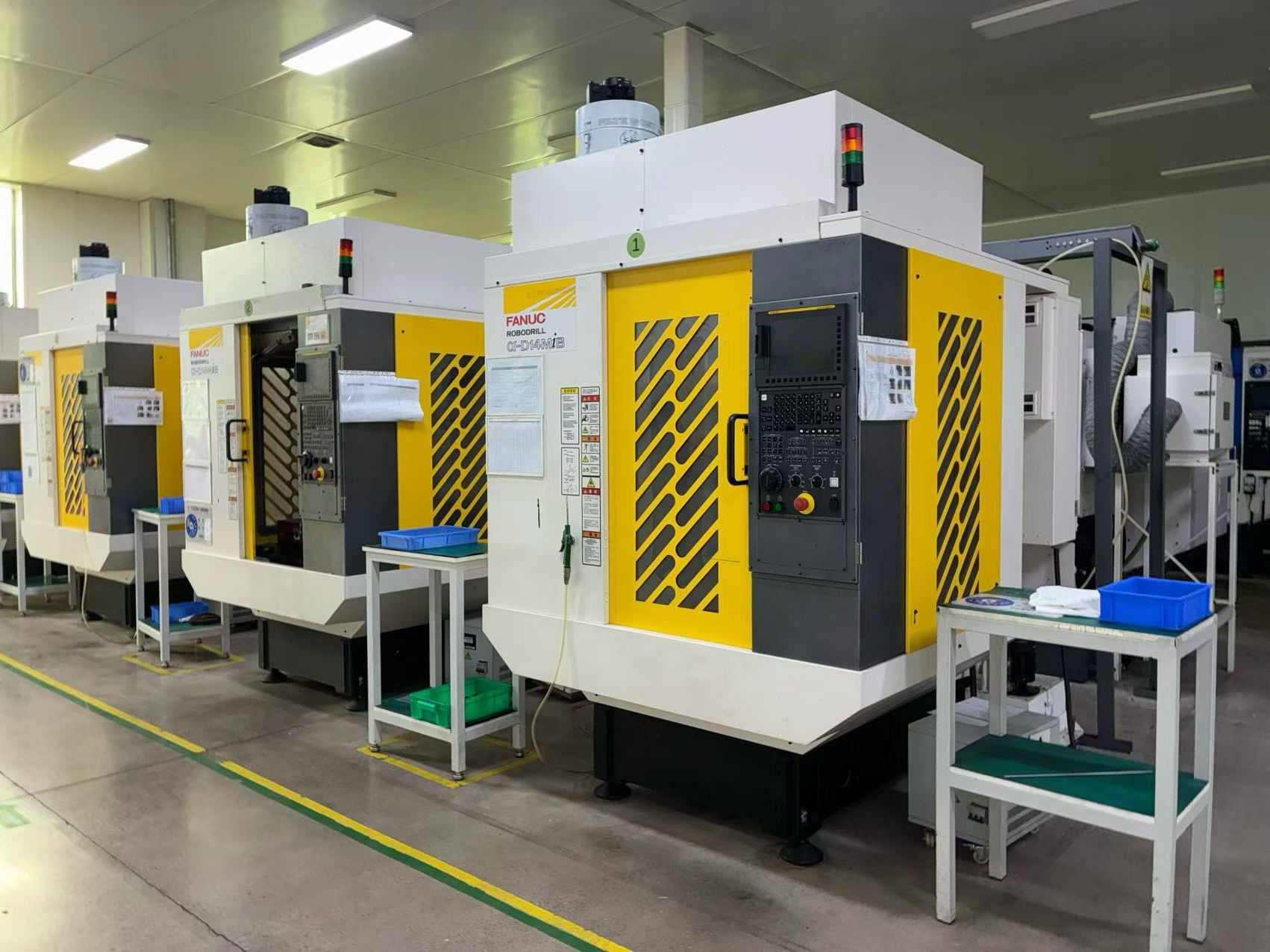 Used Brother SPEEDIO S 500 Z 1 and FANUC ROBODRILL α-D 14 MiB Vertical Machining Centers photo 5