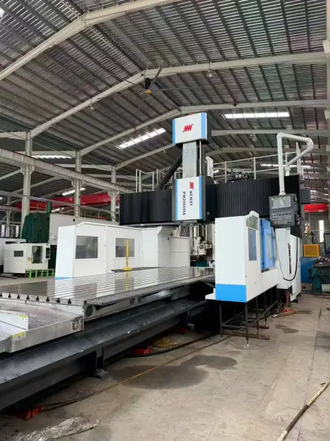 ศูนย์เครื่องจักรกลแบบกานทรี Neway PM 2060 HA มือสอง พร้อม FANUC MF Plus