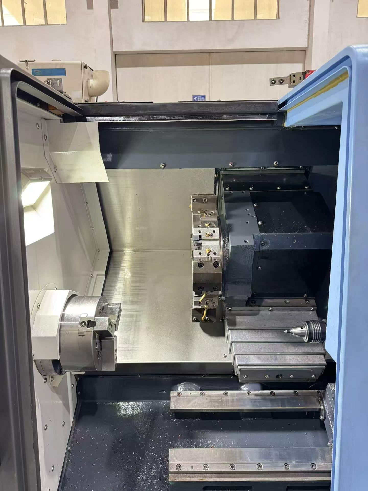 Used DN Solutions LYNX 235Ⅱ Turret-Type CNC Lathe with FANUC 0i-TF Plus photo 4