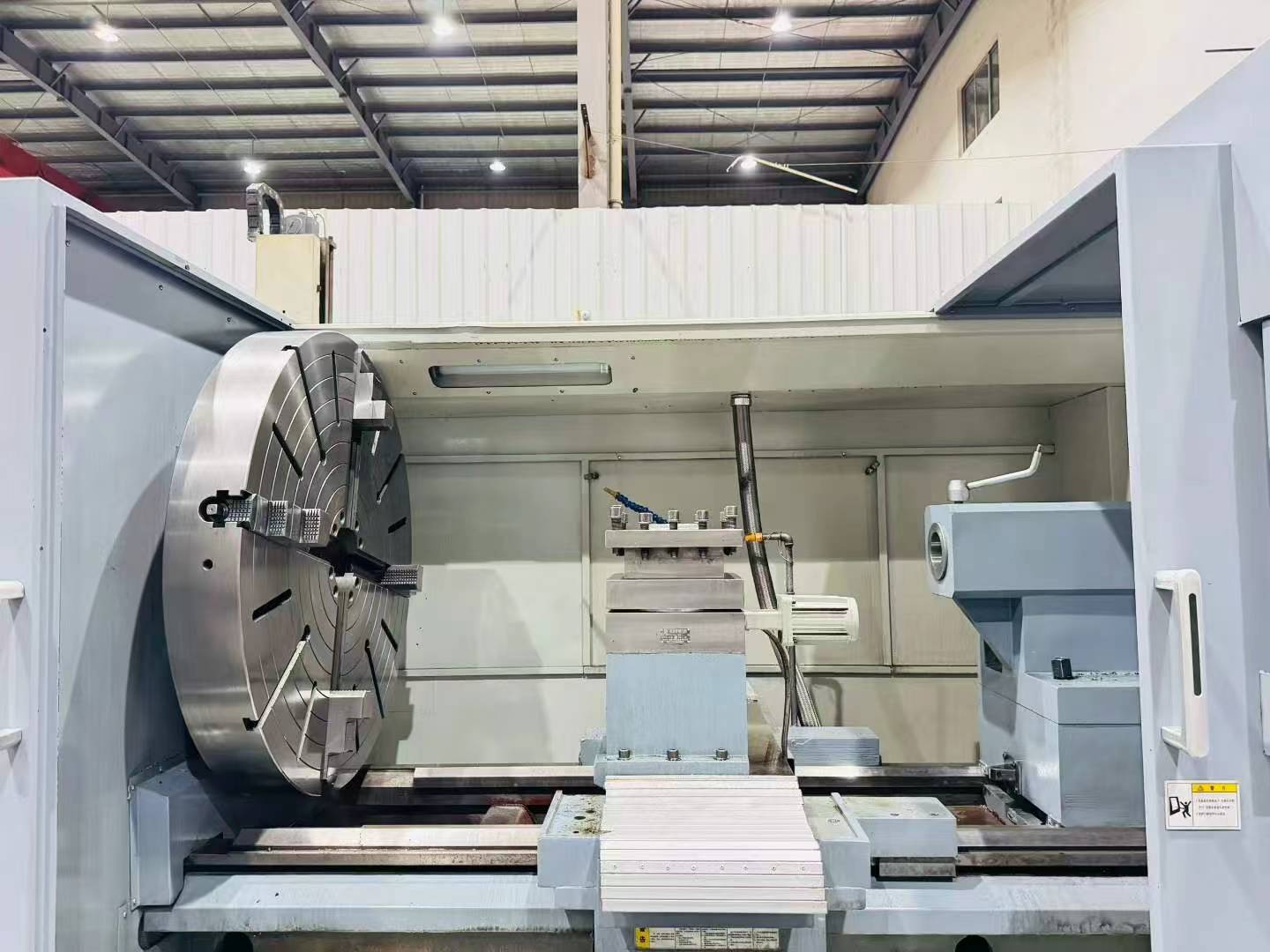 Used Jinchi CAK 125135 B Heavy-Duty CNC Horizontal Lathe photo 4
