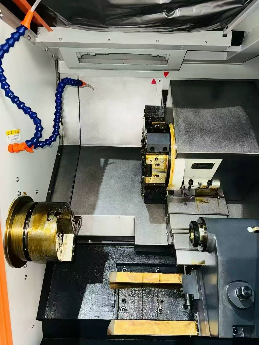 Baoji BT400 Turret-Type CNC Lathe with GSK 988 Control photo 2