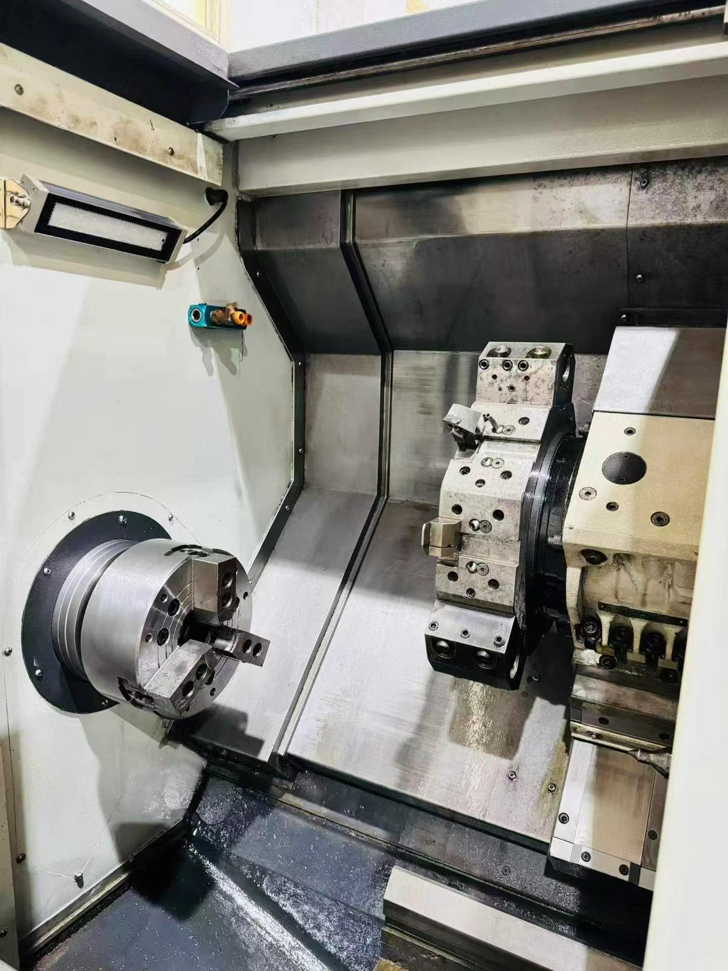 Used Hengda HL 202-T 360 Turret-Type CNC Lathe with KND K 1000 TCi-D Control photo 5