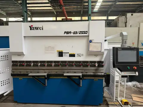 Plegadora electrohidráulica CNC Yawei PBA 63/2550 usada, 4+1 ejes