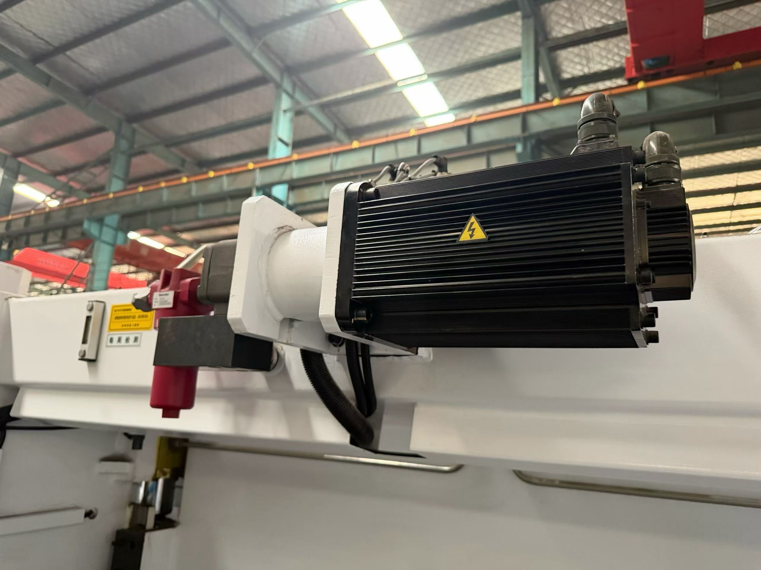 Used Yawei PBA 63/2550 Electro-Hydraulic Press Brake 4+1 Axis photo 4