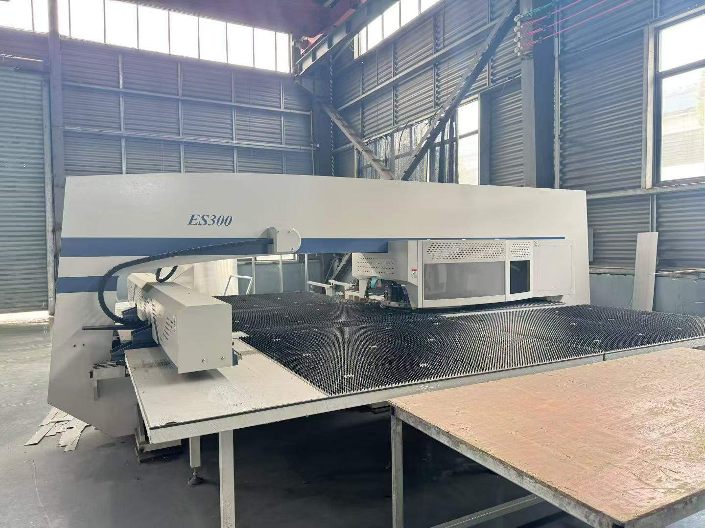 Used Dadong D-ES 300-20 CNC Turret Punch Press photo 4
