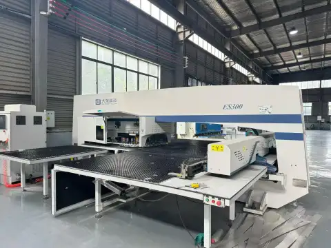 مكبس خرم برجي CNC مستعمل Dadong D-ES 300-20
