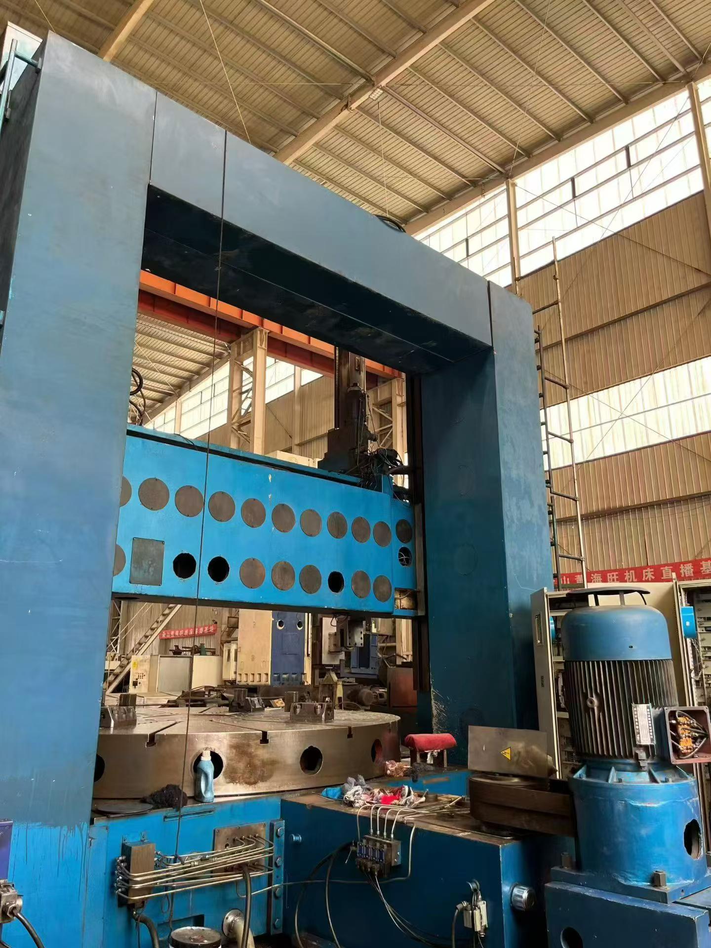 Used Qiqihar Heavy CNC DVT 400 x 25/32 Double-Column CNC Vertical Lathe photo 8