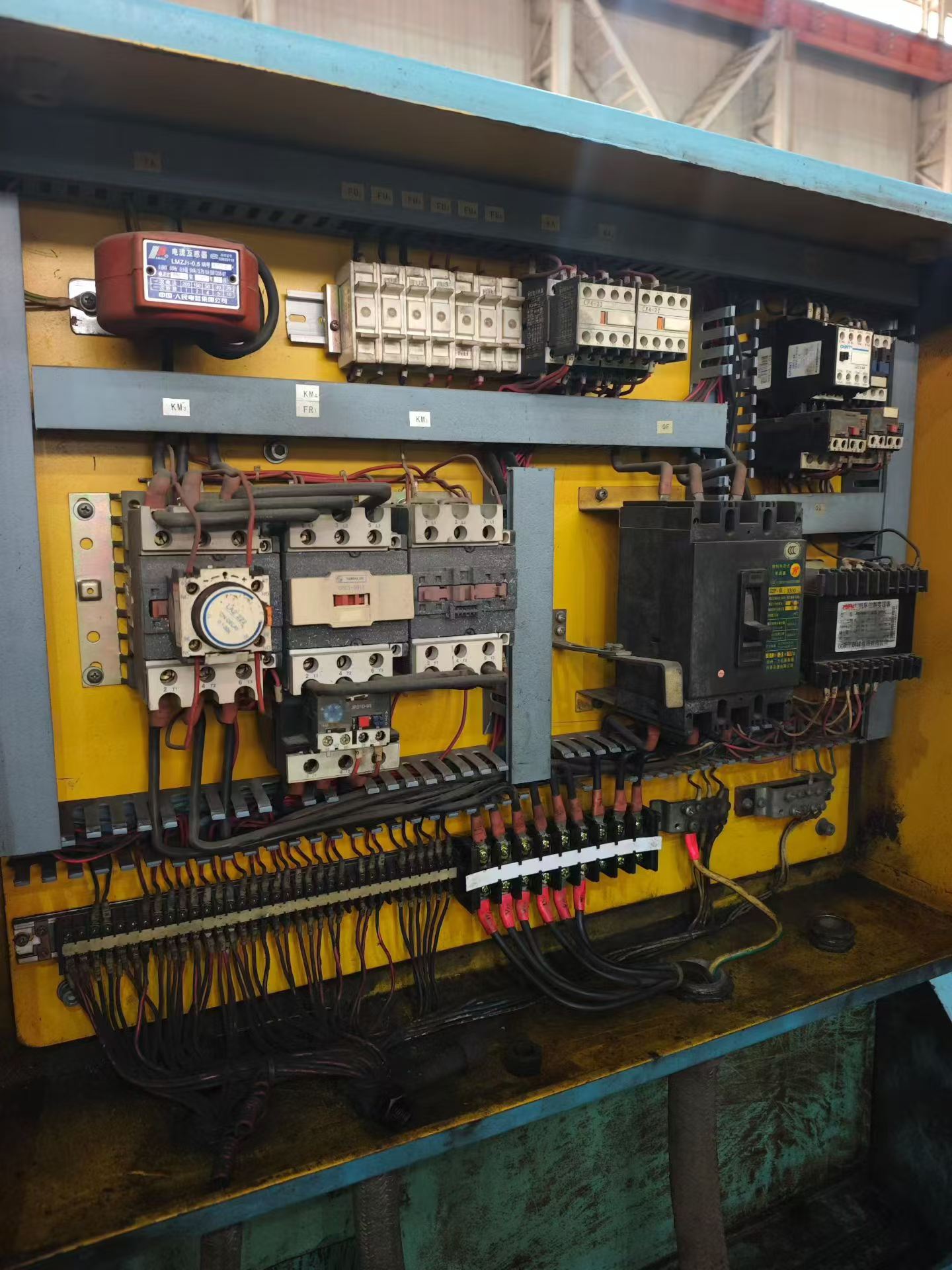 Used Anyang Xinsheng CW 61160 B Conventional Horizontal Lathe (1500 mm) photo 5