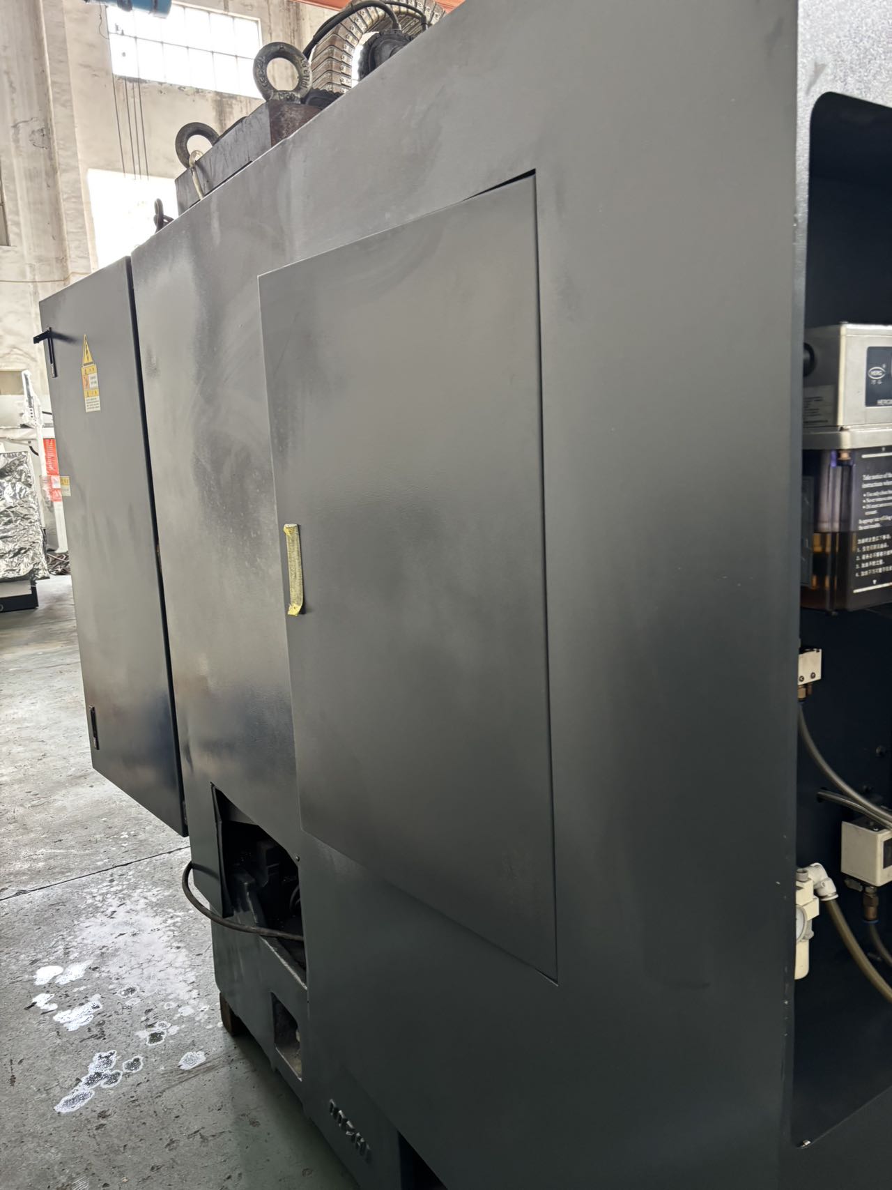 Used Baoji 850 Vertical Machining Center with FANUC 0i-MF Plus Control photo 8