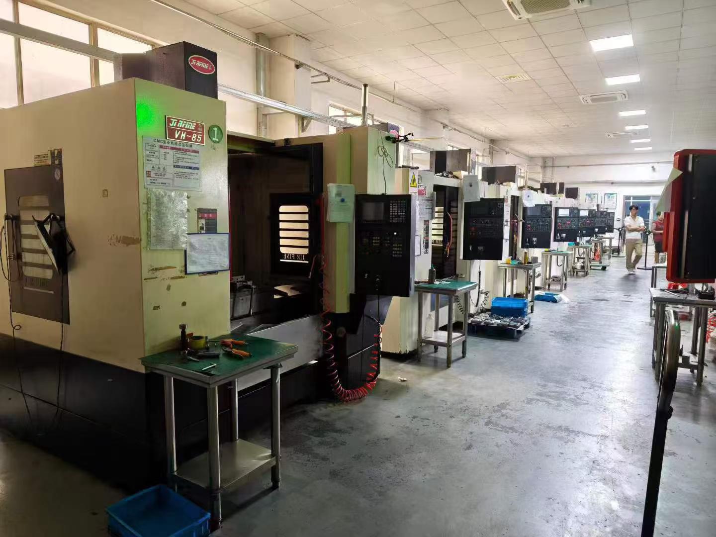 Used JiRFINE V-8 (850) Vertical Machining Center with Mitsubishi M 80 Control photo 3