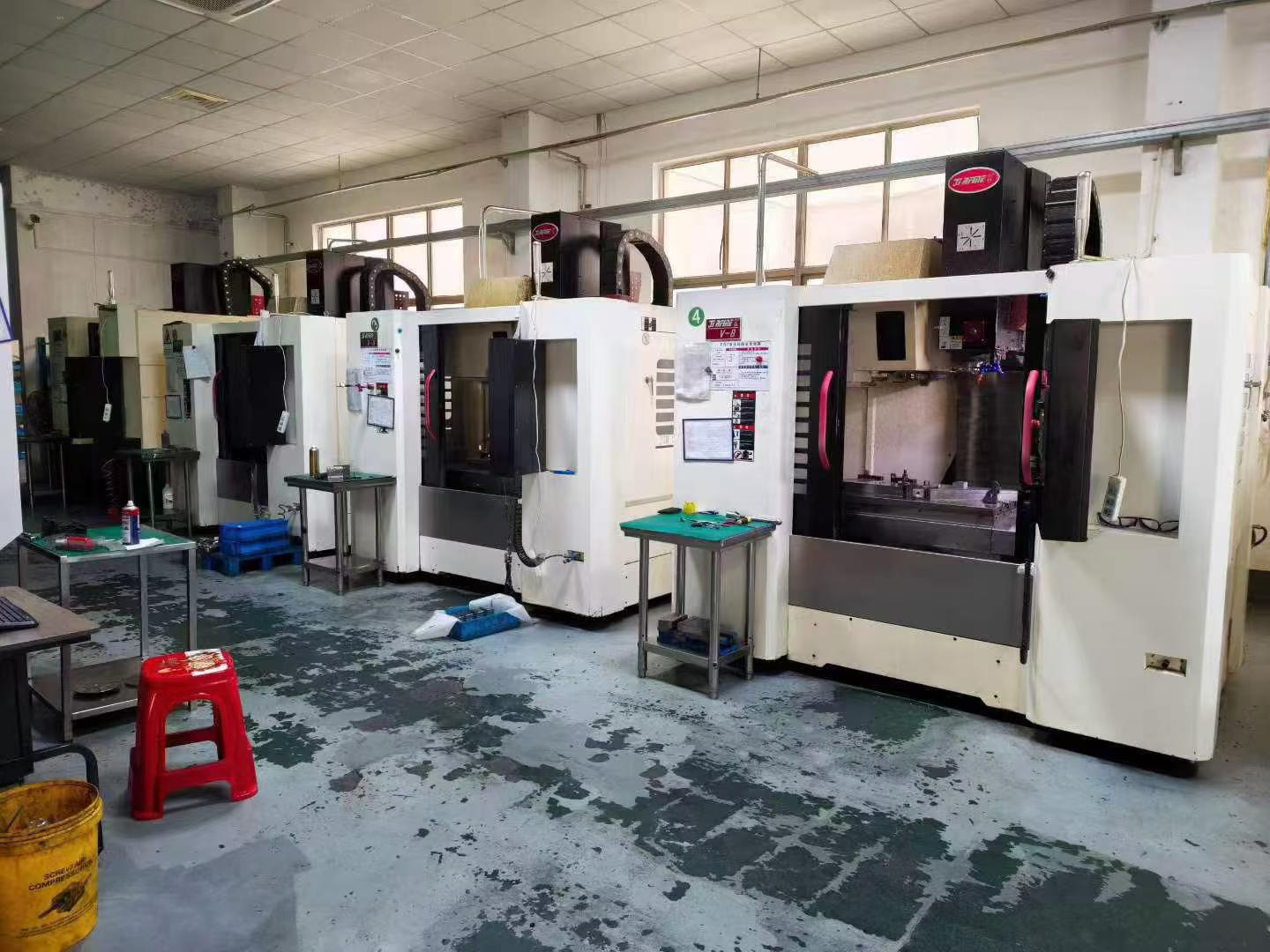 Used JiRFINE V-8 (850) Vertical Machining Center with Mitsubishi M 80 Control photo 2