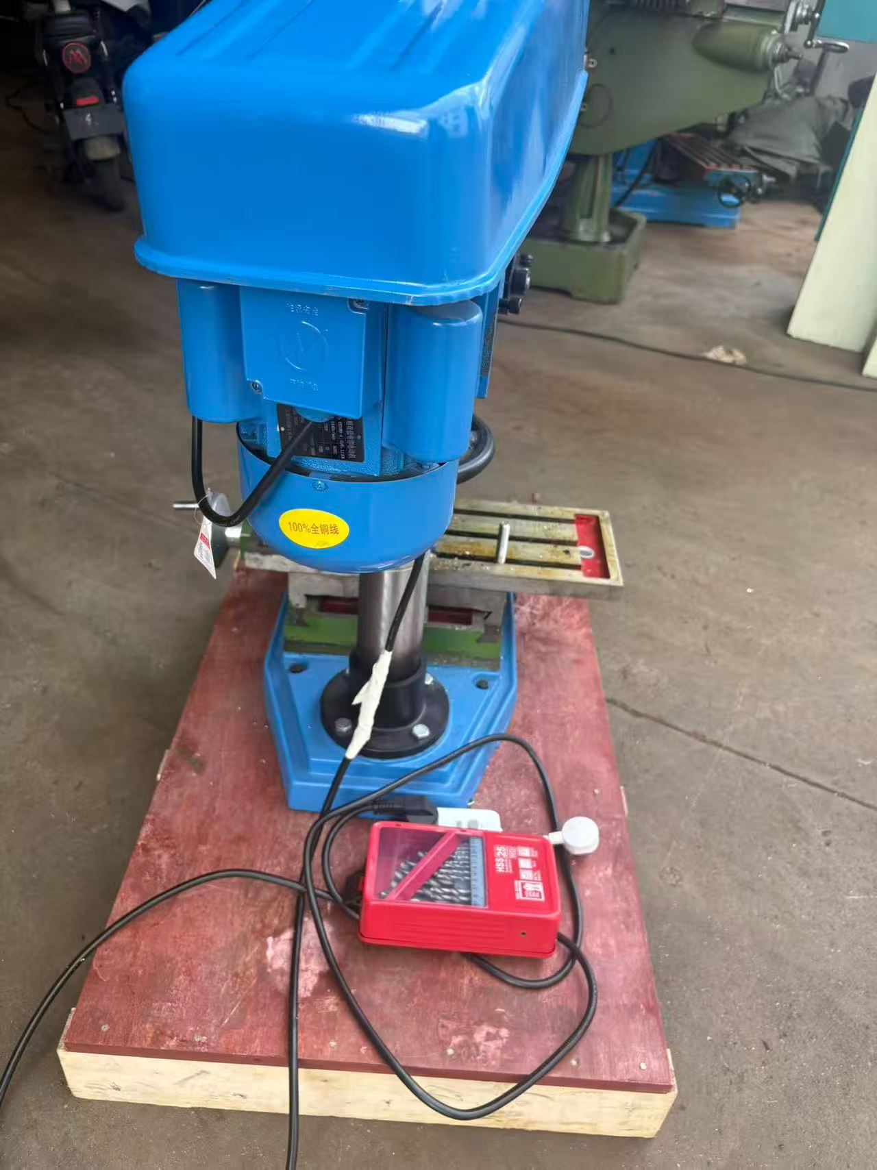 Used KAIDELONG ZX 7016 Benchtop Drilling and Milling Machine photo 6
