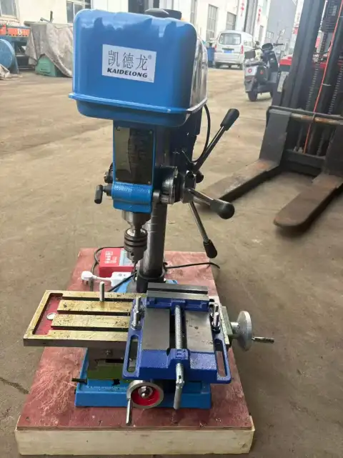 Kullanılmış KAIDELONG ZX 7016 Tezgah Üstü Delme ve Freze Makinesi