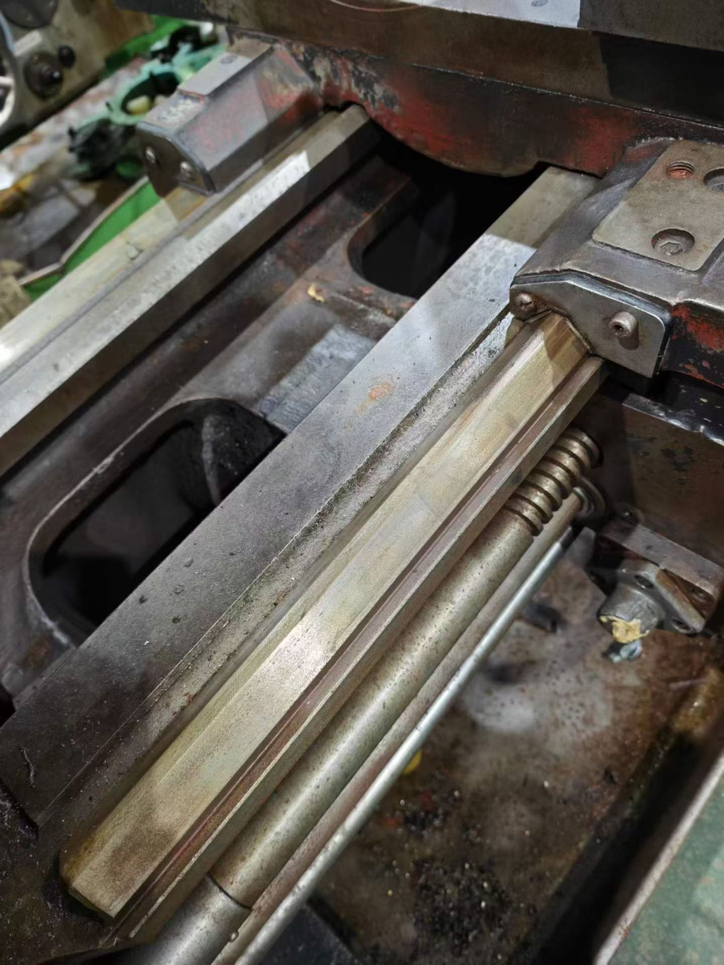 Used Shenyang CA 6150 B/A Conventional Horizontal Lathe – 500 x 1000 mm, Large Spindle Bore photo 4
